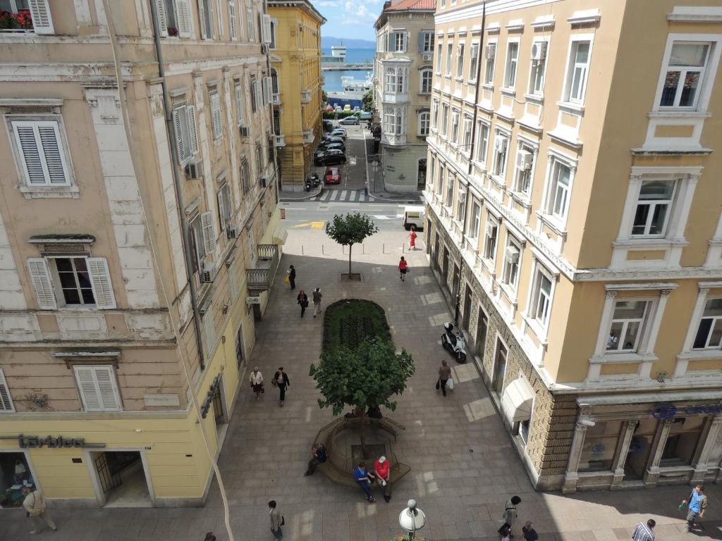 Hostel Rijeka Zewnętrze zdjęcie