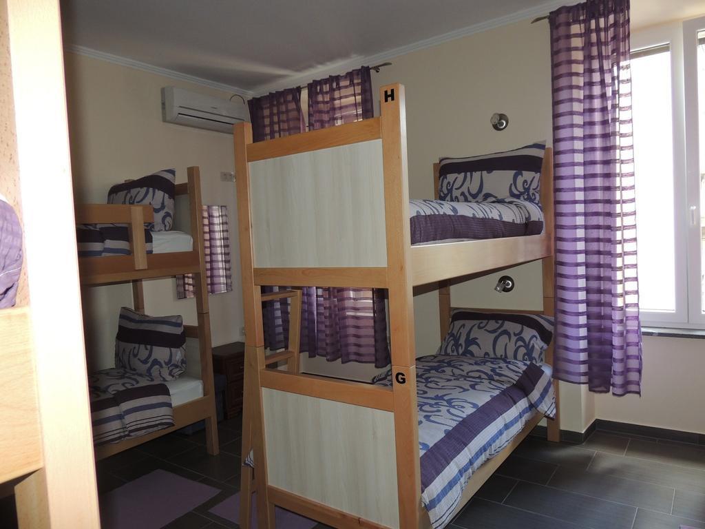 Hostel Rijeka Zewnętrze zdjęcie